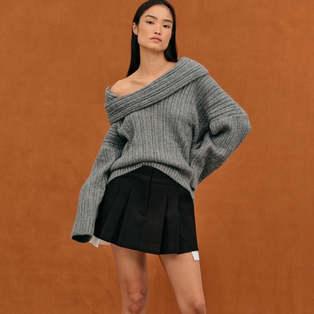 SOURCE UNKNOWN - BECCA OVERSIZED HIGH ROLL KNIT PULLOVER